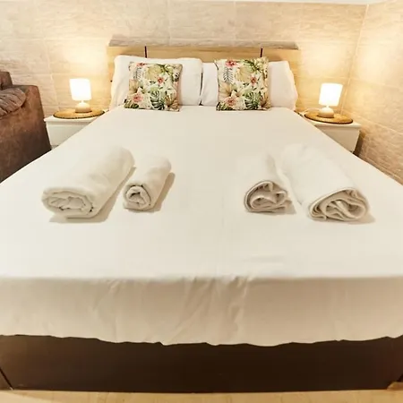 Charming House - Calm And Comfort In The Center * סביליה