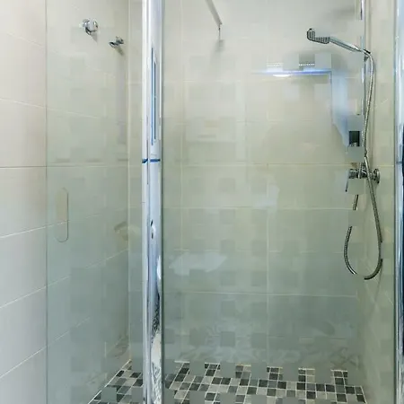דירה Charming House - Calm And Comfort In The Center
